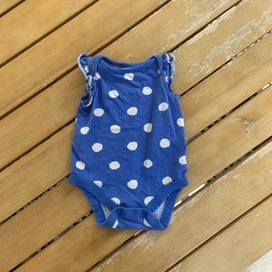 Gap blue polka dot onesie with flutter sleeves 0-3mo